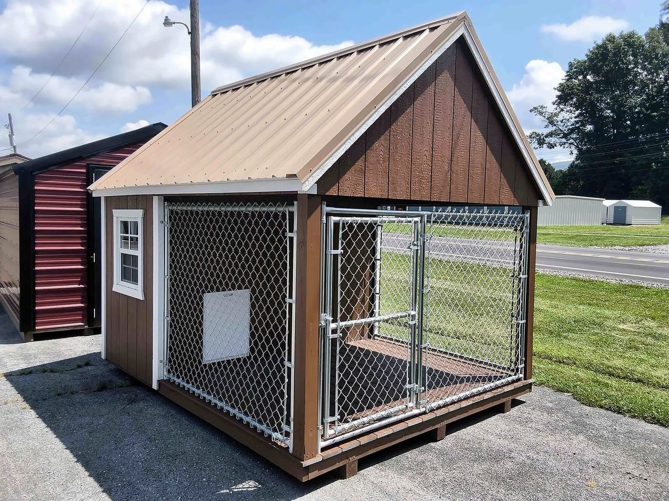 Dog kennel with run